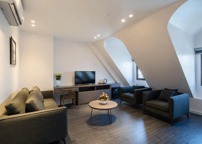 Gem Hotel