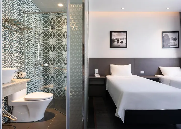 Gem Hotel *