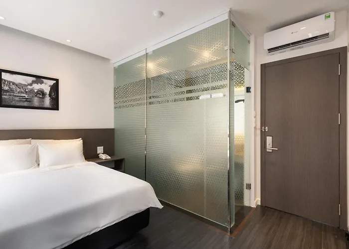 Hotel Gem Hạ Long